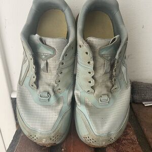 Altra Lone Peak 5 Light Blue